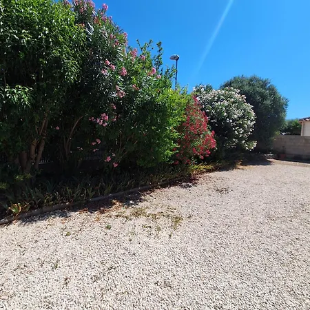 Vakantiehuis Family In Salles-dʼAude